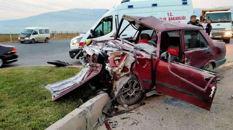 Araç sahipleri kaza sonrası e Devlet'ten başvuruyor. Değer kaybı hesaba yatıyor
