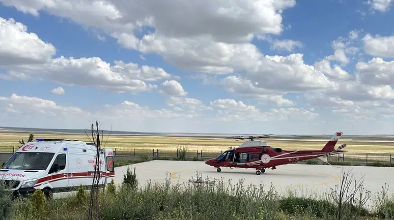 Konya'da ambulans helikopter kalp krizi geçiren hasta için havalandı