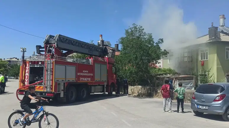 Konya'da evde yangın çıktı, kilitli kalan 5 çocuk kurtarıldı