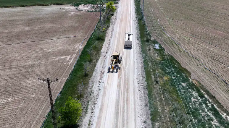 Karatay'da uzak mahalleler ve yaylalarda ulaşım standartları yükseliyor