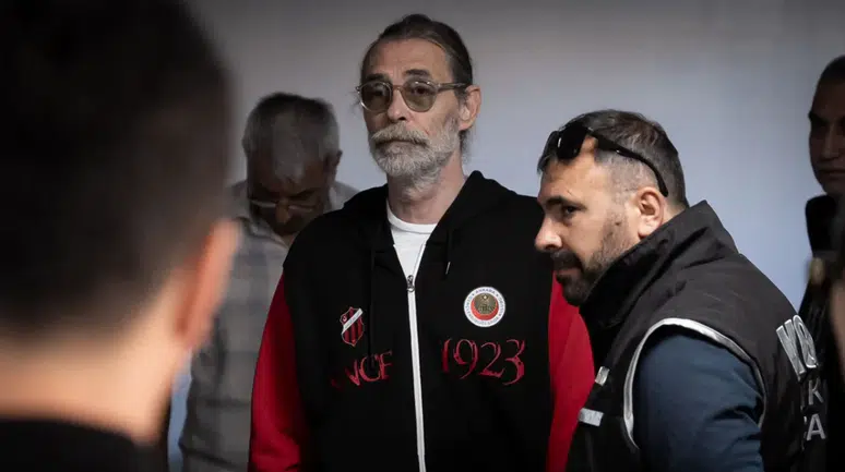 Etimesgut Belediyesi'ne operasyon: Erdal Beşikcioğlu gözaltında