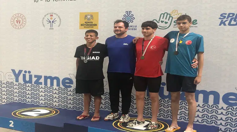 Şampiyona Konya'da düzenlendi: Özel sporcudan 4 gümüş madalya