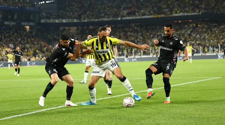 Konyaspor’dan ağır kayıp: Fenerbahçe farklı kazandı