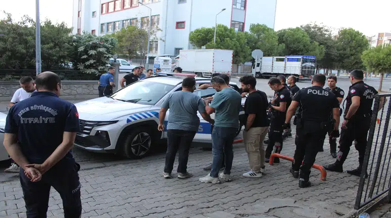 Okullar adeta şiddet tehdidi altında: Okul önünde pompalı tüfekle gezen 2 şüpheli yakalandı