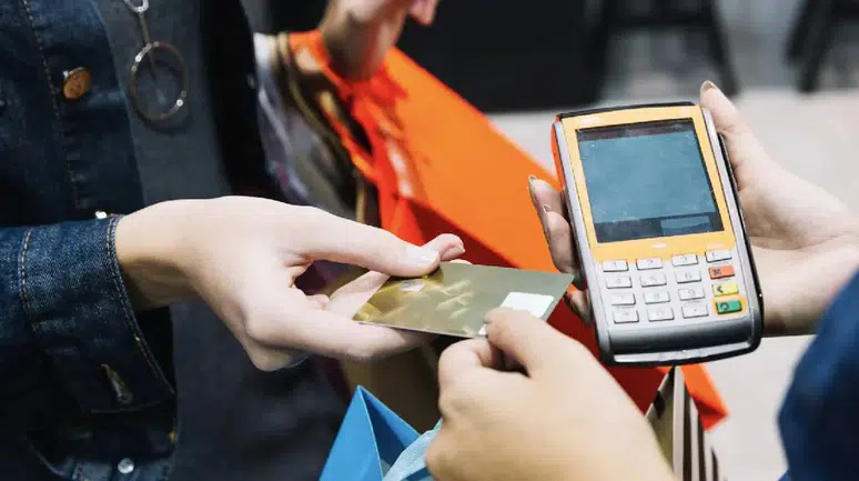 Milyonları ilgilendiriyor: Kredi kartlarına yapılanma getirildi