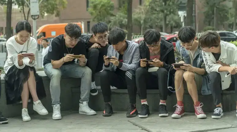 Çevrim içi oyunlar çocukların sonu olabilir: Birbirlerini yemeğe çağırıyorlar