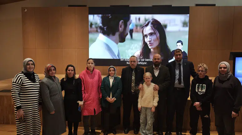 Konya’da farkındalık etkinliği: Ailecek Şaşkınız gösterime girdi