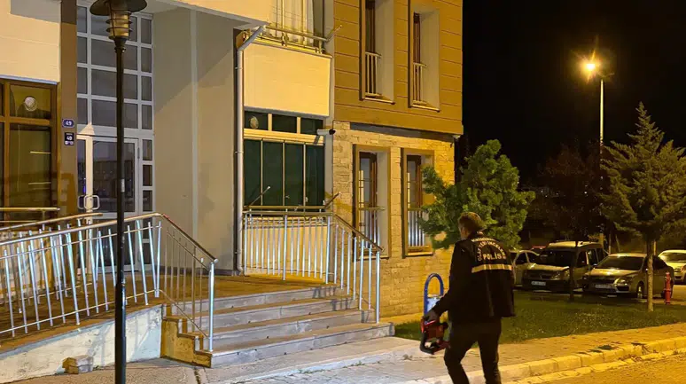 Kurye ile sipariş veren şahsın annesi arasında kavga çıktı: Anne yaralandı