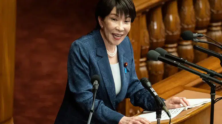 Japonya'nın kadın başbakanı: Ev işi yapmaktan dert yandı