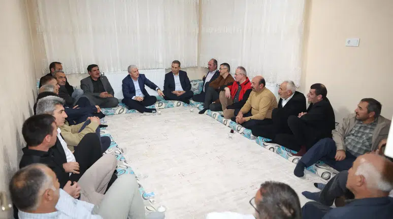 Konya Valisi Akın, çiftçiler ile iftar sofrasında buluştu