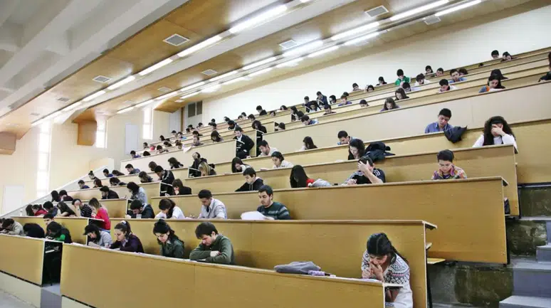 Üniversiteler 3 yıla ne zaman inecek? YÖK'ten açıklama geldi
