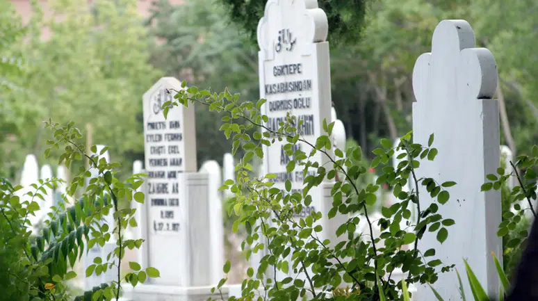 Konya'nın sevilen esnafından acı haber: Koç vefat etti