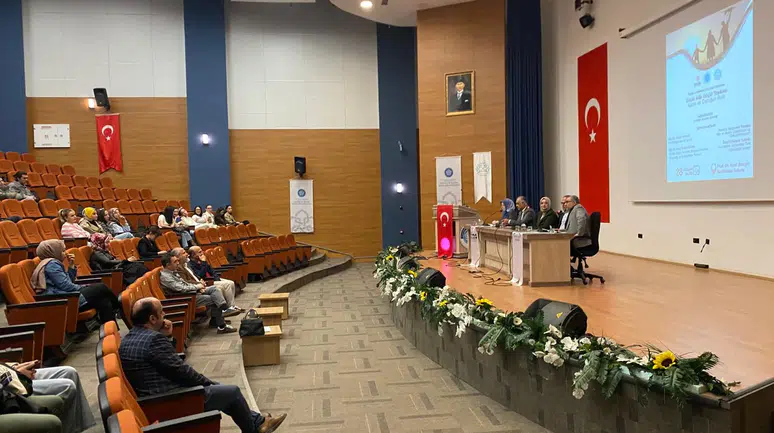 Güçlü Aile, Güçlü Toplum Paneli NEÜ'de düzenlendi