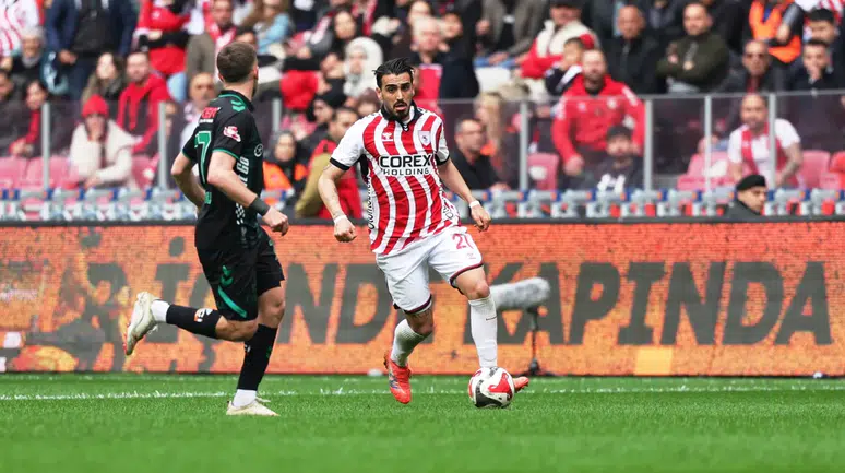 Samsun’da puanla dostça paylaşıldı: Konyaspor’dan kritik puan