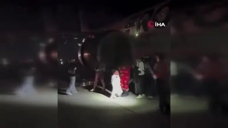 Piste giren kişiye uçak çarptı: 1 ölü, 12 yaralı