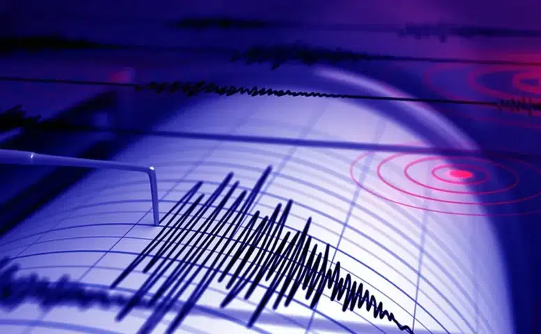 İstanbul, İzmir, Bursa ve Balıkesir sallandı... Deprem nerede oldu?