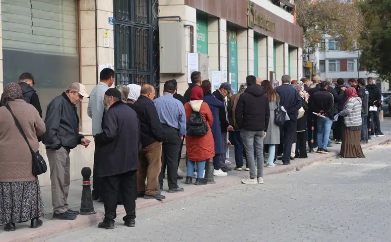 Konya'da TOKİ kuyruğu: Yüzyılın Konut Projesi'ne yoğun ilgi