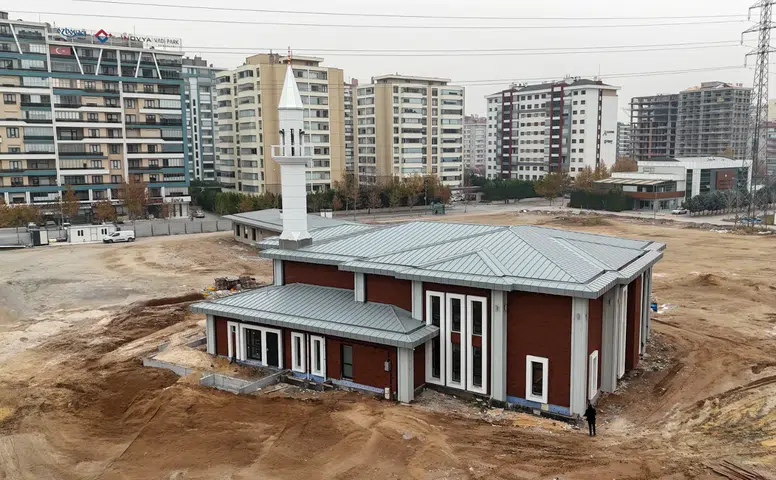 Selçuklu hız kesmiyor: Yazır Mahalle Külliyesi hızla yükseliyor