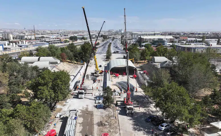 Türkiye'ye yeni sistemi Konya getirdi: Köprü çeliklerle kaplanıyor