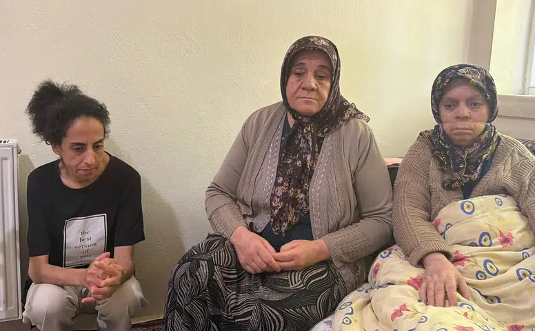 Konya'da aile dramı! Evi üzerine aldı annesini kapının önüne koydu