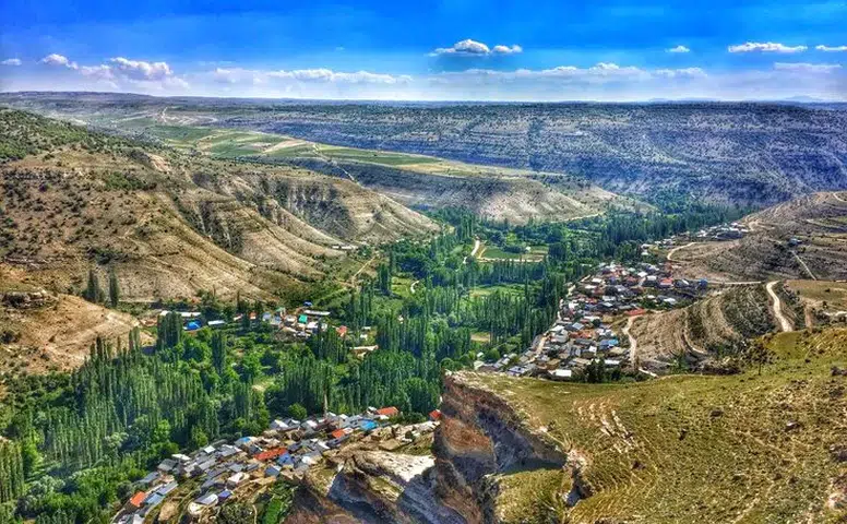 Konya'nın yanı başında bulunan gizemli vadi: Güldere büyülüyor
