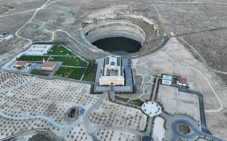 Konya'nın en derin çukurunda nefes kesen macera: Sörf heyecanı yaşandı