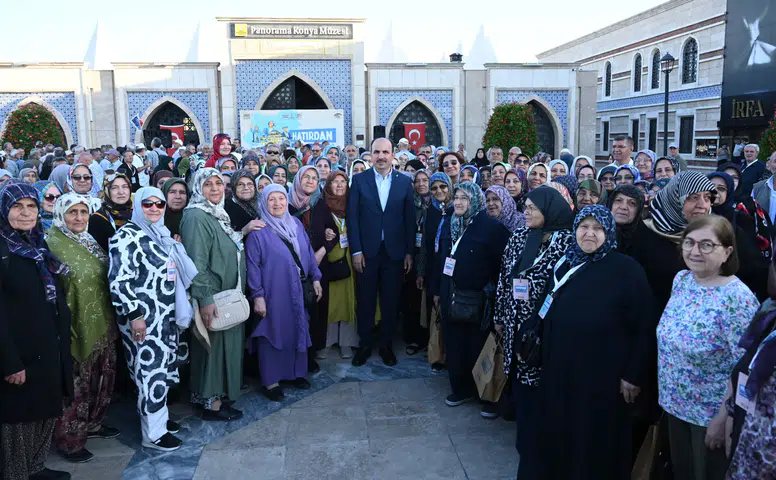 Konya'nın emeklileri tarih ve kültür dolu bir gün geçiriyor