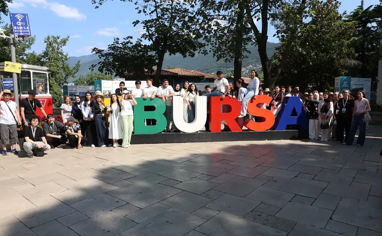 Konya'daki Genç Seyyahların rotası Bursa oluyor: Tarihi yerler keşfediliyor