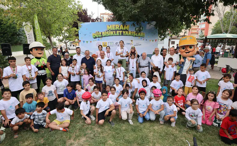 Konya'da pedallar mahalle kültürünü yaşatmak için döndü