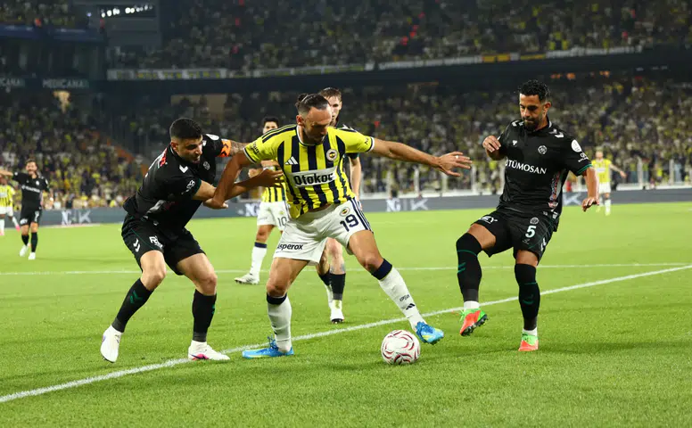 Konyaspor’dan ağır kayıp: Fenerbahçe farklı kazandı
