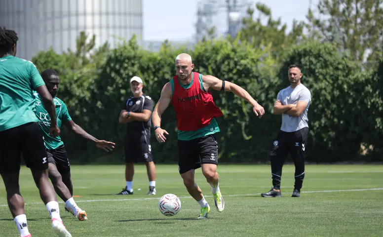Konyaspor hazırlıklarına ara vermeden başladı: Rakip Fenerbahçe