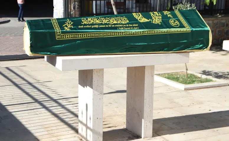 Konya'nın sevilen esnafı vefat etti: Baltacı ailesinin acı günü
