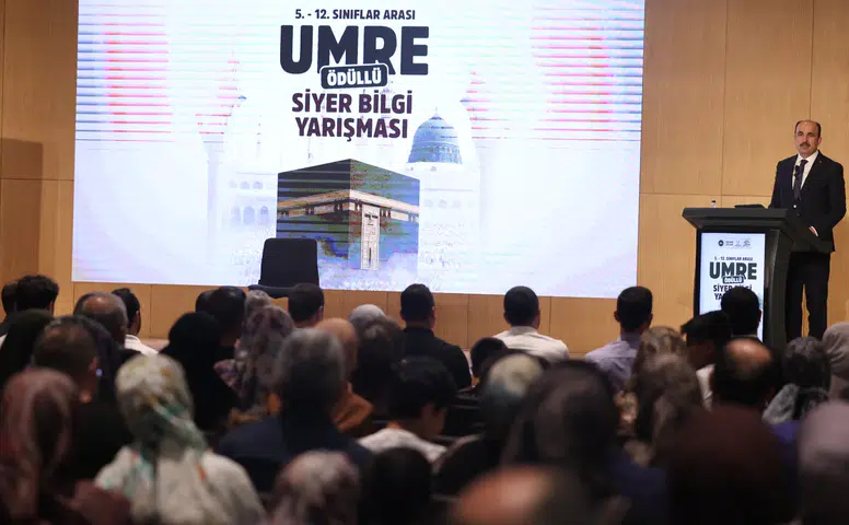 Konya'da öğrenciler, siyer bilgileri ile ailelerine umre hediyesi kazandırdı