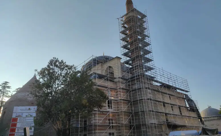 Konya’nın tarihi mekanındaki haç sembolü yeni bir tadilat süreci başlattı