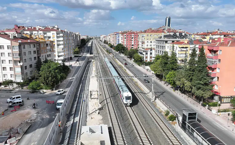 Raylar Konya'yı kuşatıyor: Şehrin kritik noktaları bağlanıyor