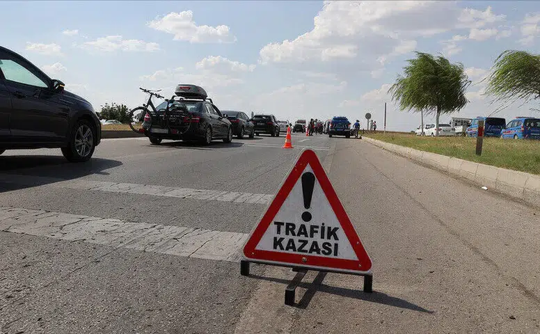 Konya'da işçileri taşıyan servis kaza yaptı: Çok sayıda yaralı var