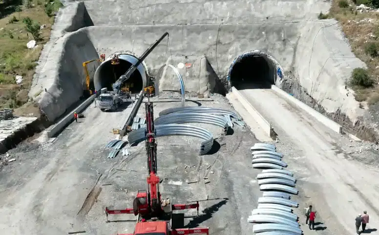7 bin 360 metrelik Alacabel Tüneli'nde son noktaya erişildi