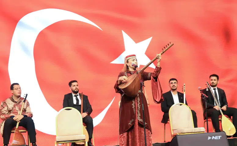 Konya'da sazın ve sözün ustalarından muhteşem final