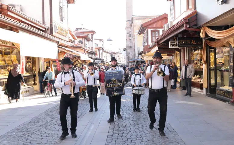 Konya’da bu yıl ilk kez düzenlenen Altınfest milyonlara ulaştı
