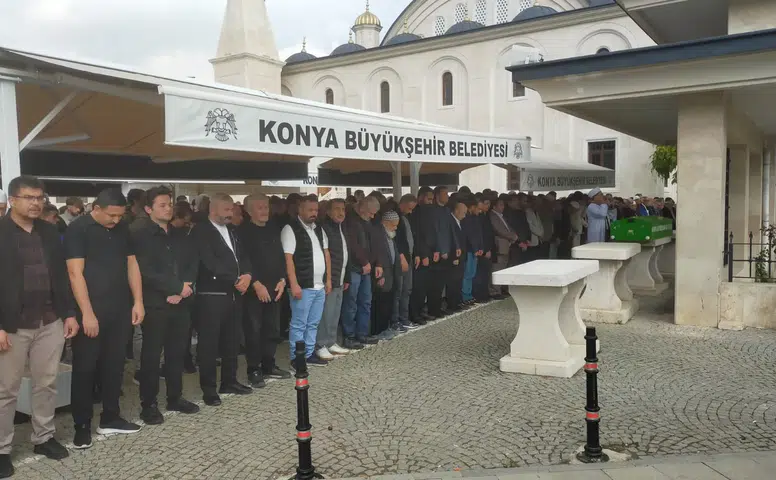 Konya'da namaz kıldıran imam hayatını kaybetti: Sümbül ailesinin acı günü