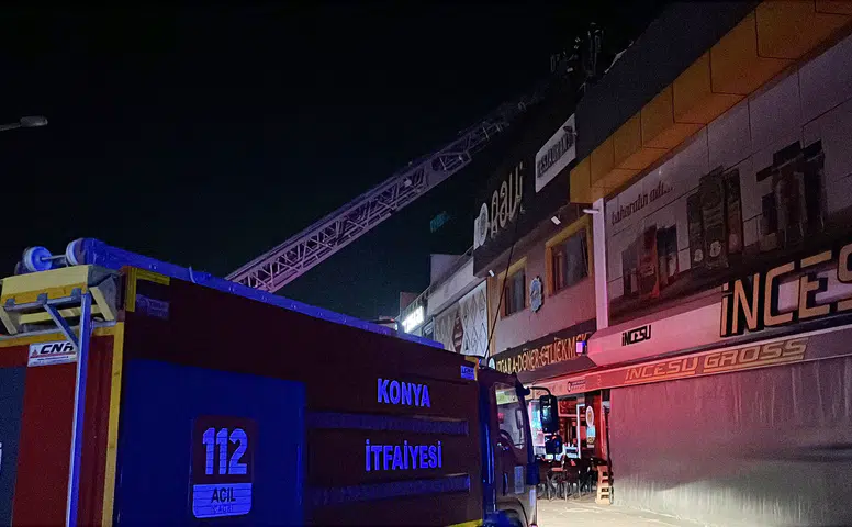 Konya'da iş yerinin bacasında çıkan yangın korkuttu