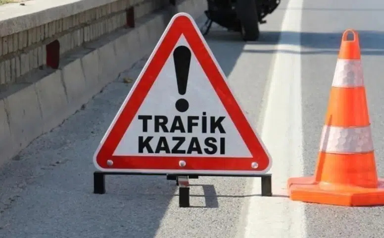 Konya'da kontrolü kaybolan otomobil yoldan çıktı: 2 ölü, 1 ağır yaralı