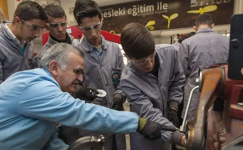 Konya'da dijitalleşen iş dünyasının nitelikli eleman kaynağı o liseler oldu