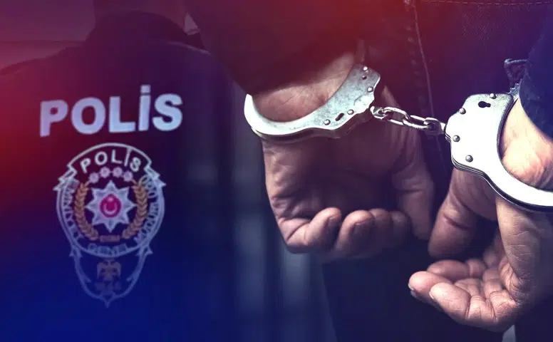 Konya'daki çatı hırsızları yakalandı: Enerji sistemini çaldılar