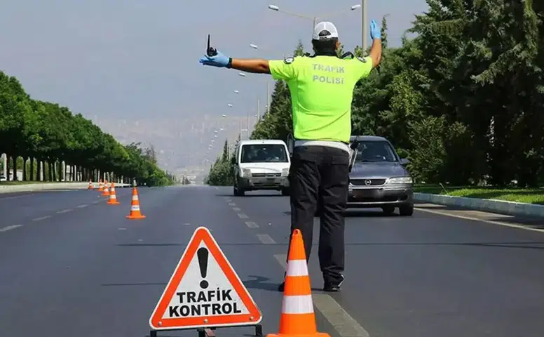 Tuzaklama radar: Konyalı Bakandan binlerce sürücüye bayram müjdesi geldi