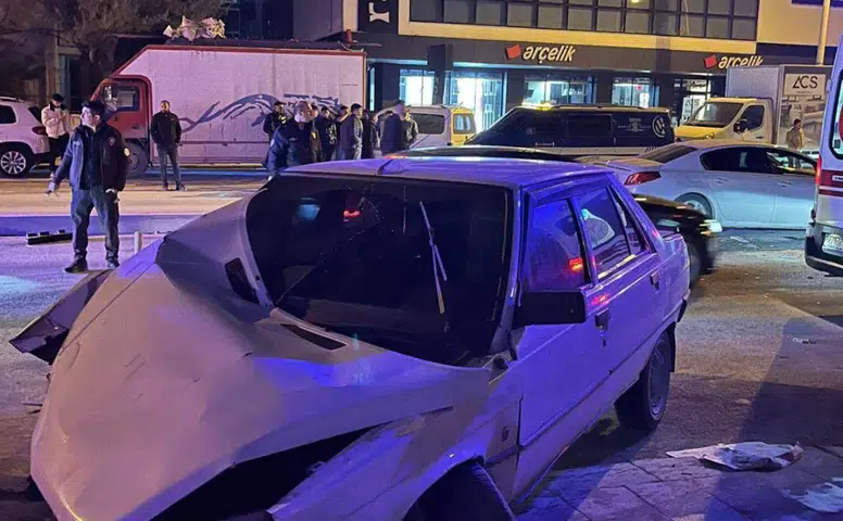 Konya'da film sahnelerini aratmayan kaza: 1 kişi yaralandı