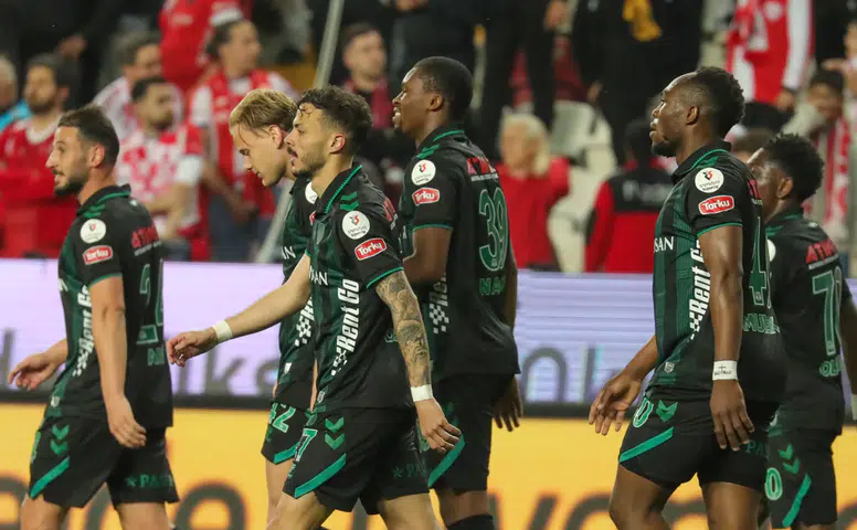 Konyaspor kupa için sahneye çıkıyor: Rakip Fenerbahçe