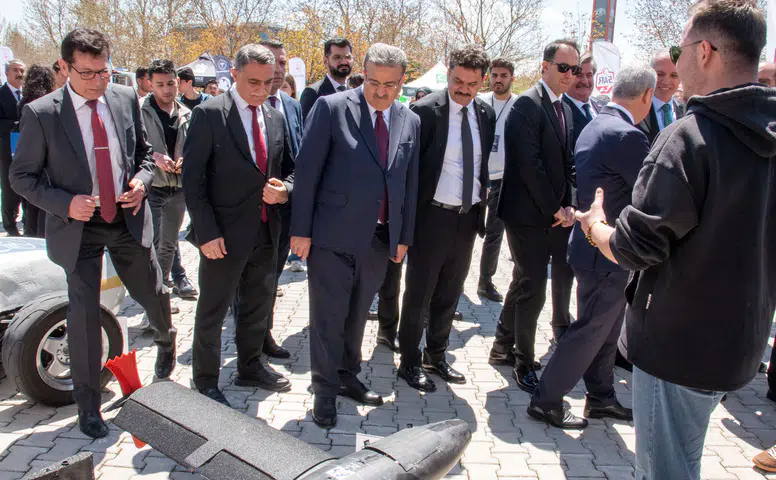 Konya'nın en kapsamlı fuarı açıldı: Gençler iş birliği yapacak