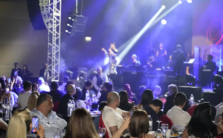 Konya'da Sibel Can rüzgarı: Doyasıya eğlendiler