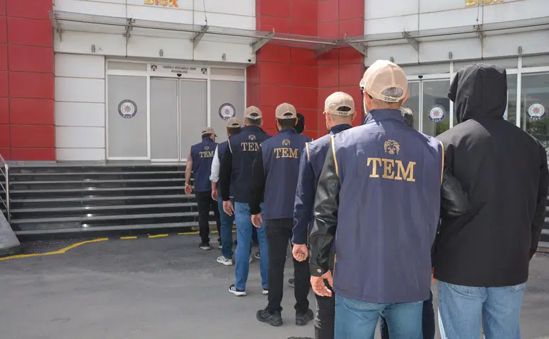 Listede Konya da var: 16 ilde FETÖ operasyonu, çok sayıda gözaltı